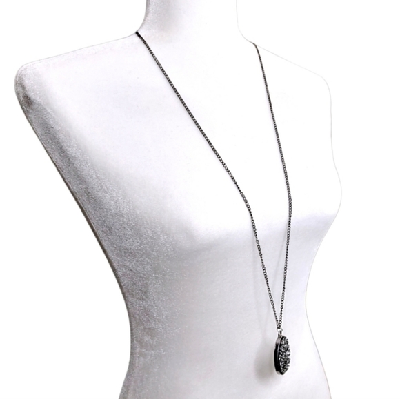 Long Geode Pendant Unbranded Black Metallic Chain Statement Necklace - Picture 4 of 8